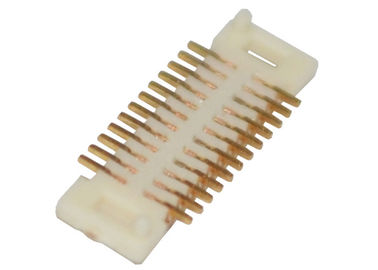 conector del jefe del PWB del Pin DC 500V del conector 24 de la echada PA6T BTB de 0.5A 0.5m m