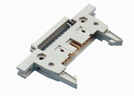 PBT PA6T cubrió el alambre 20P 3A de la encrespadura del jefe IDC del eyector con la cerradura